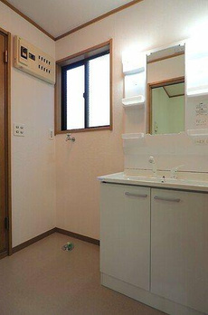 中野区沼袋２丁目戸建 