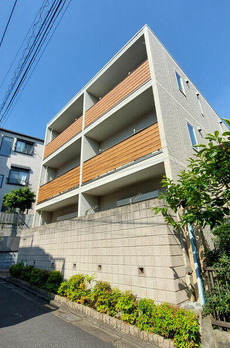 アン・ウィスタリア 