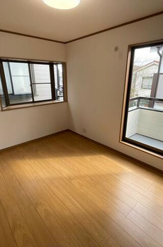 東伊興３丁目戸建 