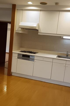 ロイヤルハウス都立大 