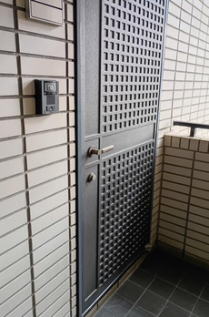 ロイヤルハウス都立大 