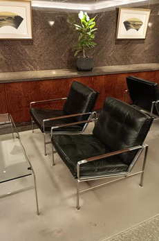 ロイヤルハウス都立大 