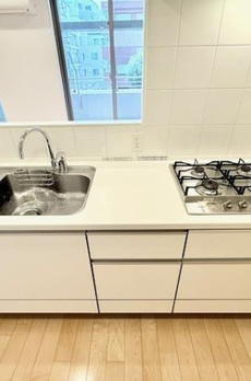 アパートメンツ三田 