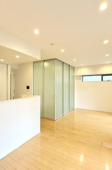 アパートメンツ三田 