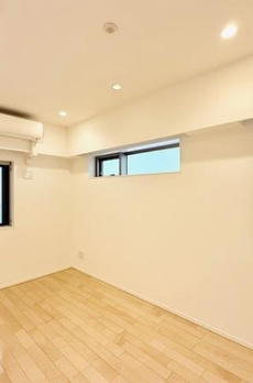 アパートメンツ三田 