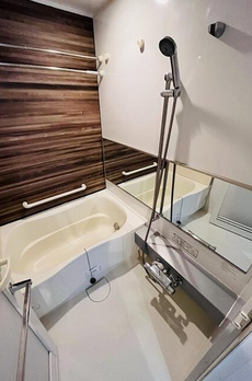 Ｇｒａｃｅ　Ｃｏｕｒｔ　Ｓｈｉｒｏｋａｎｅ 