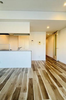 Ｇｒａｃｅ　Ｃｏｕｒｔ　Ｓｈｉｒｏｋａｎｅ 