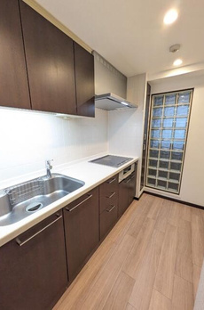 パークフラッツ市谷台町坂 