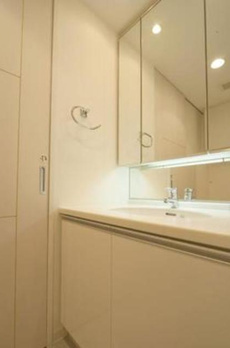 パークアクシス青山骨董通り 