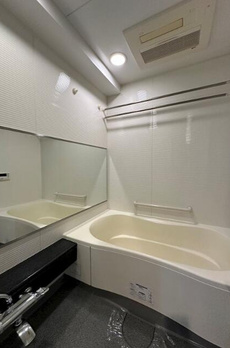 ファミールグラン銀座４丁目オーセンティア 