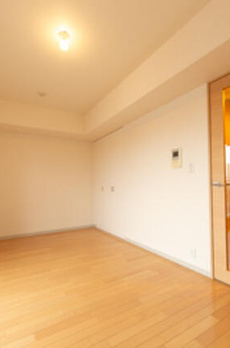 ｉ－Ｓｕｉｔｅ　ＨｉｇａｓｈｉＮａｋａｎｏ 