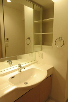 クオリア銀座３丁目 