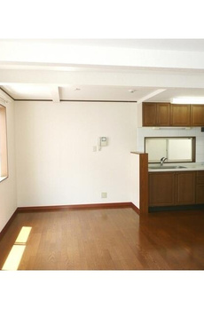 三軒茶屋２丁目戸建 