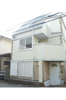 三軒茶屋２丁目戸建 