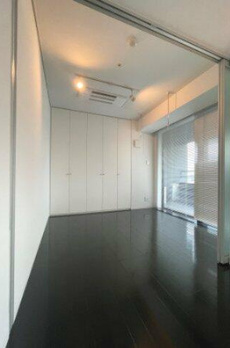 ＹＯＴＳＵＹＡ　ＲＥＳＩＤＥＮＣＥ 