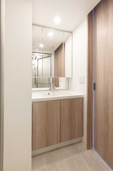 ＯＲＭＥ　ＣＯＵＲＴ　ＹＯＴＳＵＹＡ 