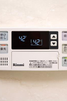 アパートメンツ三田 