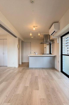 ＯＮＥ　ＲＯＯＦ　ＦＬＡＴ　ＮＩＳＨＩＷＡＳＥＤＡ 