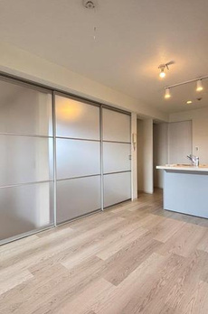 ＯＮＥ　ＲＯＯＦ　ＦＬＡＴ　ＮＩＳＨＩＷＡＳＥＤＡ 