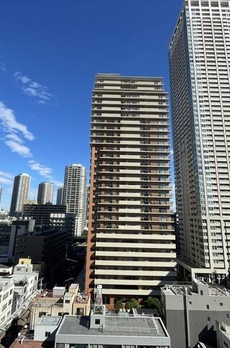 ＭＩＤ　ＴＯＷＥＲ　ＧＲＡＮＤ 