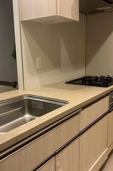 ＭＩＤ　ＴＯＷＥＲ　ＧＲＡＮＤ 
