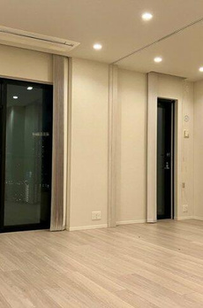ＭＩＤ　ＴＯＷＥＲ　ＧＲＡＮＤ 