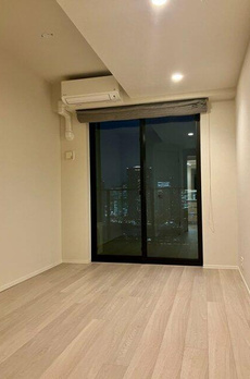 ＭＩＤ　ＴＯＷＥＲ　ＧＲＡＮＤ 
