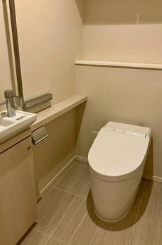 ＭＩＤ　ＴＯＷＥＲ　ＧＲＡＮＤ 