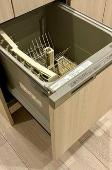 ＭＩＤ　ＴＯＷＥＲ　ＧＲＡＮＤ 