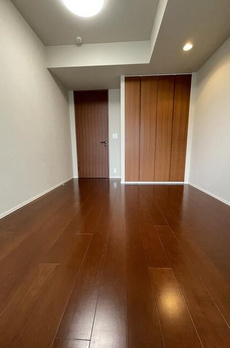ブランズ四番町 