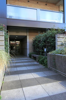 ガーデン東が丘 