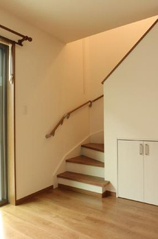 世田谷区上北沢３丁目戸建 