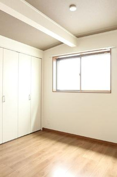 世田谷区上北沢３丁目戸建 