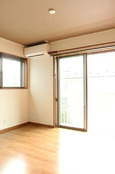 世田谷区上北沢３丁目戸建 