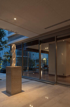 ＲＯＰＰＯＮＧＩ　ＰＬＡＣＩＤ 