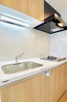 マインズ・コム白金 