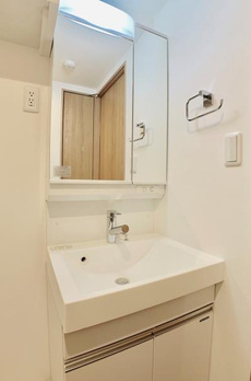 マインズ・コム白金 