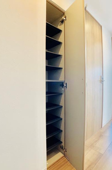 マインズ・コム白金 