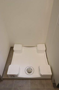 ＧＥＮＯＶＩＡ椎名町 