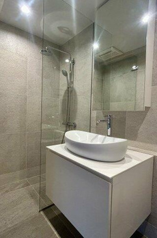 白金三光アンクレー 