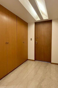 白金三光アンクレー 