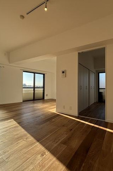 コロネード春日 