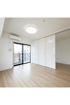 セントラルプレイス新宿御苑前 