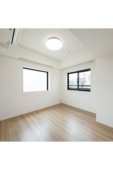 セントラルプレイス新宿御苑前 