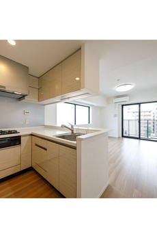 セントラルプレイス新宿御苑前 