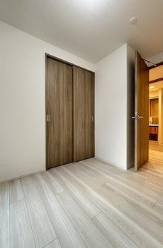 ＭＯＤＩＥＲ　ＧＩＮＺＡ　ＥＡＳＴ 
