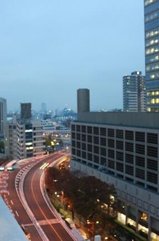ＺＯＯＭ都庁前 