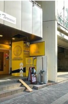 イーストテラス 