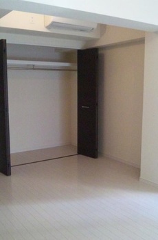 CRYSTAL SQUARE GINZA-2 