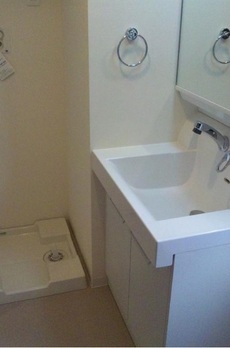 CRYSTAL SQUARE GINZA-2 